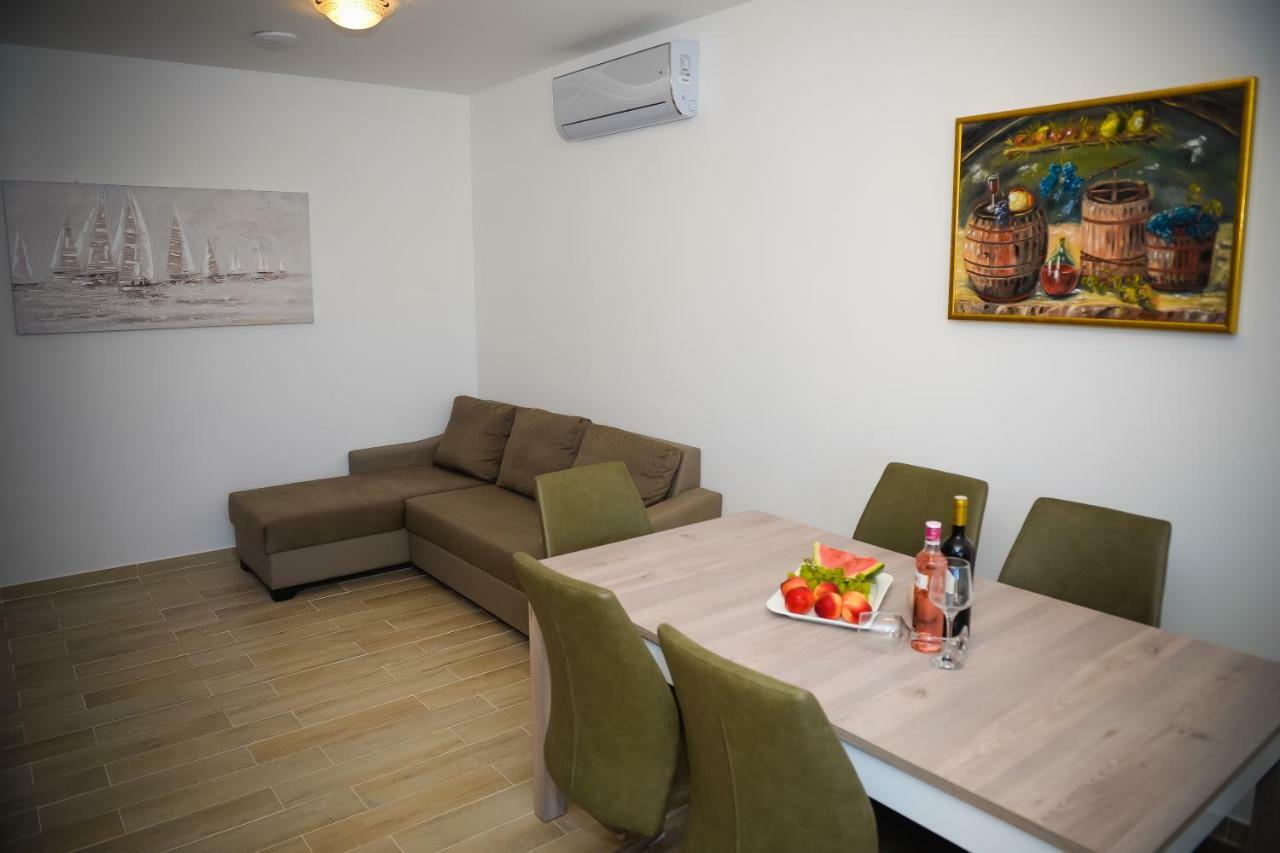 Apartment Markioli Povlja  Extérieur photo