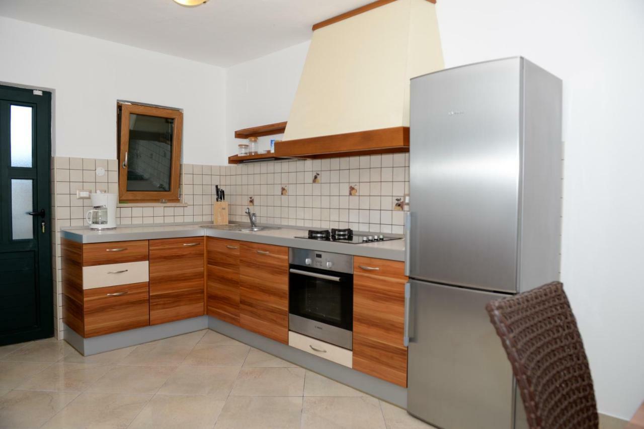 Apartment Markioli Povlja  Extérieur photo