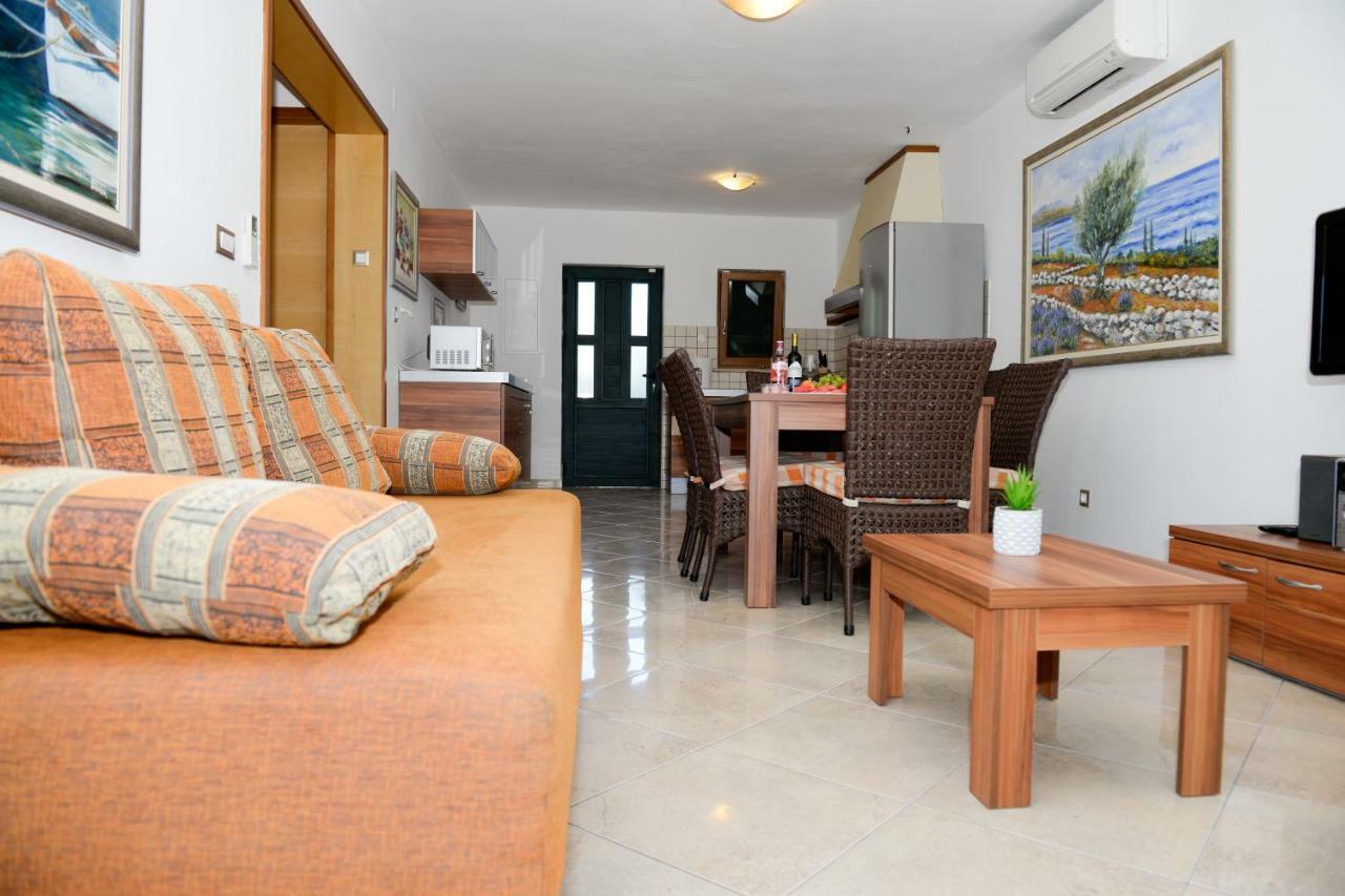 Apartment Markioli Povlja  Extérieur photo