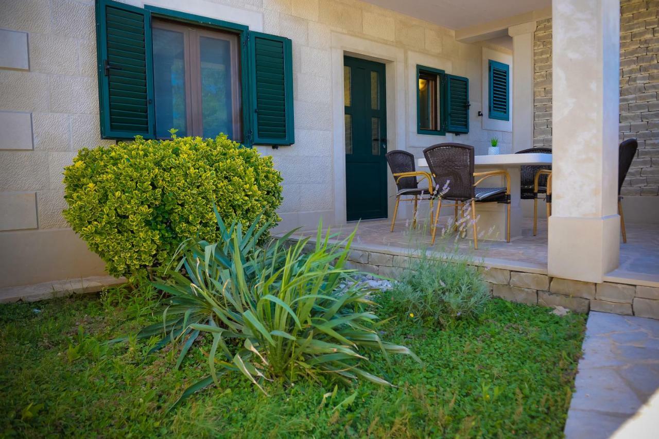 Apartment Markioli Povlja  Extérieur photo
