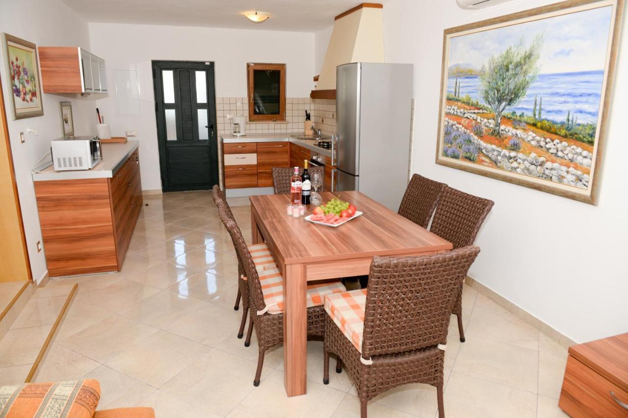 Apartment Markioli Povlja  Extérieur photo